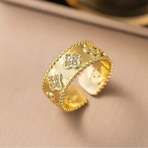 Luxury Inspired Four Leaf Clover Beaded Wide Band Ring – Gold & Zirconia
